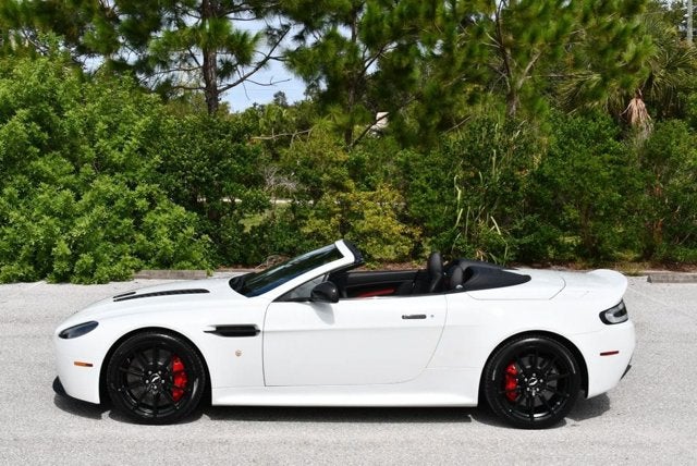 2017 Aston Martin Vantage S V12 Roadster W/Navigation & Carbon Fiber Pack