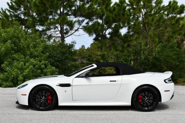 2017 Aston Martin Vantage S V12 Roadster W/Navigation & Carbon Fiber Pack