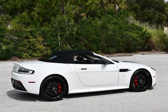 2017 Aston Martin Vantage S V12 Roadster W/Navigation & Carbon Fiber Pack