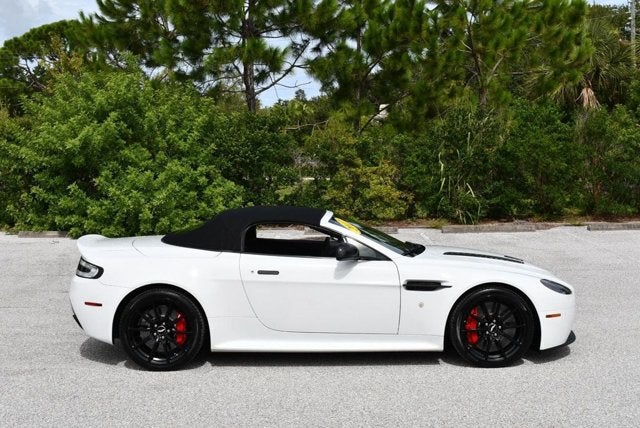 2017 Aston Martin Vantage S V12 Roadster W/Navigation & Carbon Fiber Pack