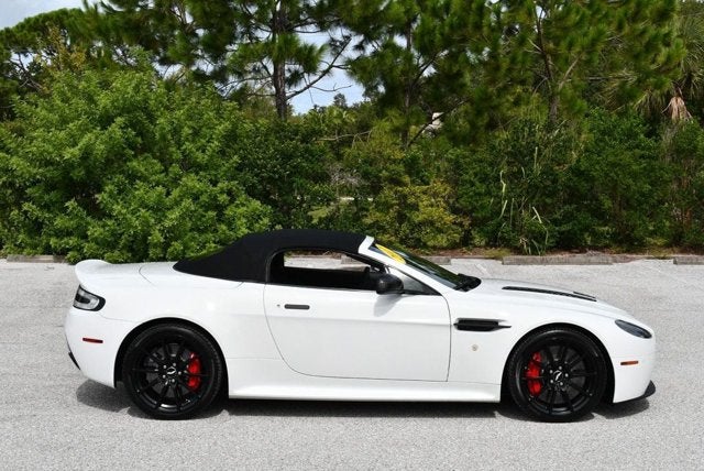 2017 Aston Martin Vantage S V12 Roadster W/Navigation & Carbon Fiber Pack