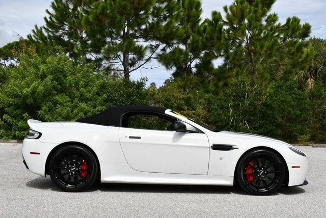 2017 Aston Martin Vantage S V12 Roadster W/Navigation & Carbon Fiber Pack