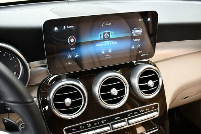 2022 Mercedes-Benz GLC 300 GLC 300 RWD 4-Door SUV W/Premium Lite Package