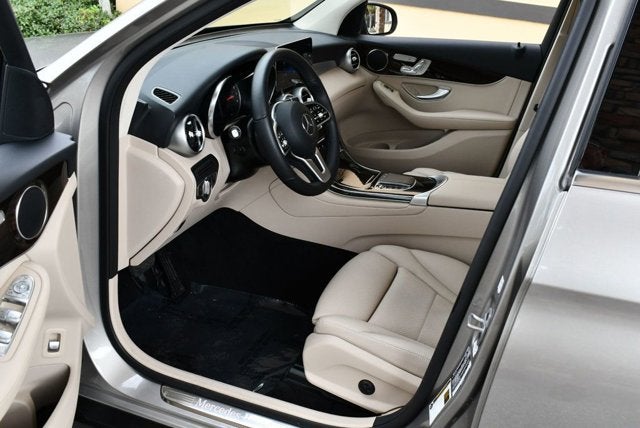 2022 Mercedes-Benz GLC 300 GLC 300 RWD 4-Door SUV W/Premium Lite Package