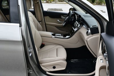 2022 Mercedes-Benz GLC 300 GLC 300 RWD 4-Door SUV W/Premium Lite Package