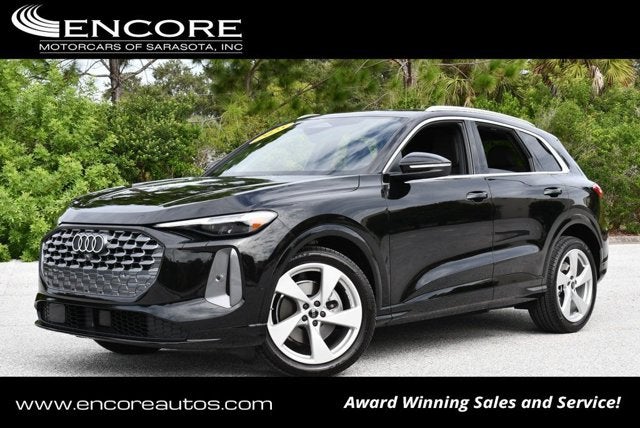 2025 Audi Q5 Prestige 2.0 TFSI quattro W/20" Wheel Package