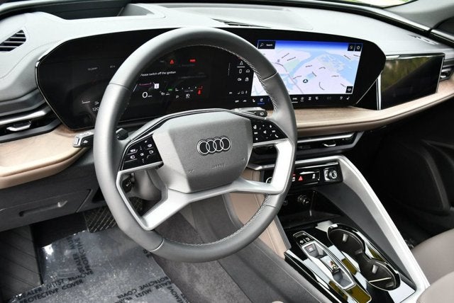 2025 Audi Q5 Prestige 2.0 TFSI quattro W/20" Wheel Package