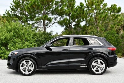 2025 Audi Q5 Prestige 2.0 TFSI quattro W/20" Wheel Package