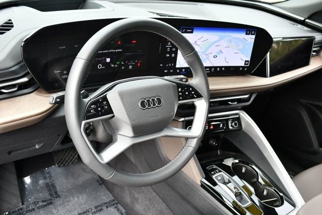 2025 Audi Q5 Prestige 2.0 TFSI quattro W/20" Wheel Package