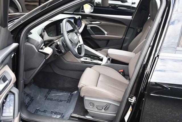 2025 Audi Q5 Prestige 2.0 TFSI quattro W/20" Wheel Package