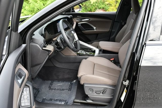 2025 Audi Q5 Prestige 2.0 TFSI quattro W/20" Wheel Package