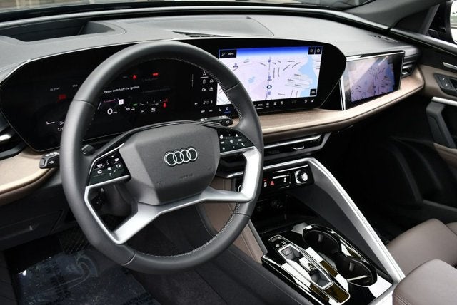 2025 Audi Q5 Prestige 2.0 TFSI quattro W/20" Wheel Package