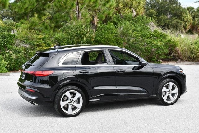 2025 Audi Q5 Prestige 2.0 TFSI quattro W/20" Wheel Package