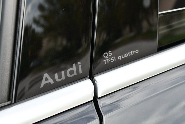 2025 Audi Q5 Prestige 2.0 TFSI quattro W/20" Wheel Package