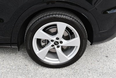 2025 Audi Q5 Prestige 2.0 TFSI quattro W/20" Wheel Package