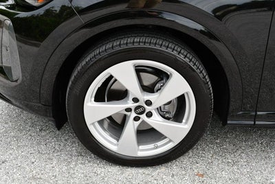 2025 Audi Q5 Prestige 2.0 TFSI quattro W/20" Wheel Package