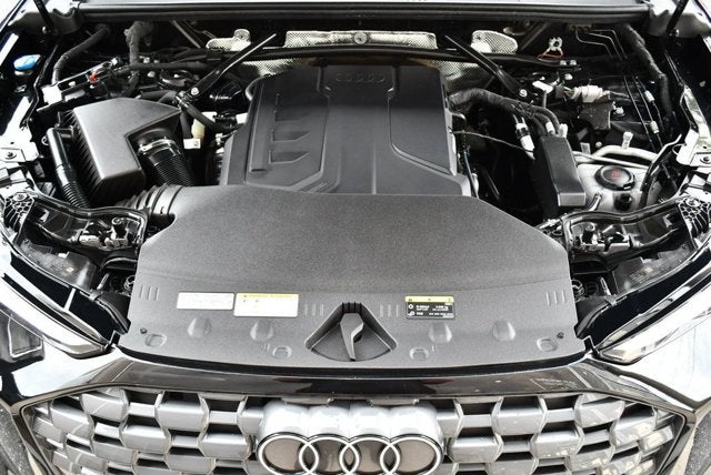 2025 Audi Q5 Prestige 2.0 TFSI quattro W/20" Wheel Package