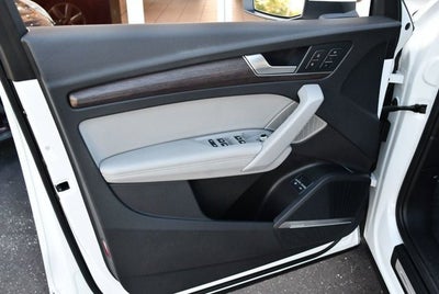 2021 Audi Q5 Premium Plus 55 TFSI e quattro W/Navigation & Warm Weather Pkg