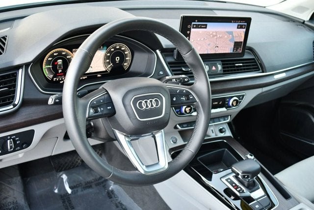 2021 Audi Q5 Premium Plus 55 TFSI e quattro W/Navigation & Warm Weather Pkg