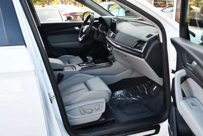 2021 Audi Q5 Premium Plus 55 TFSI e quattro W/Navigation & Warm Weather Pkg