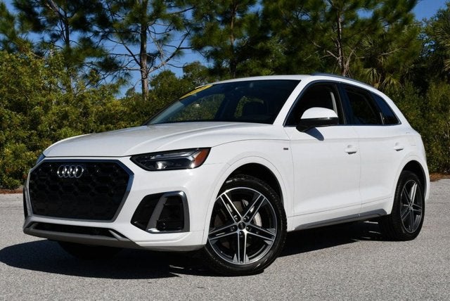 2021 Audi Q5 Premium Plus 55 TFSI e quattro W/Navigation & Warm Weather Pkg