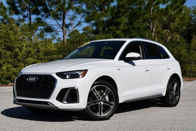 2021 Audi Q5 Premium Plus 55 TFSI e quattro W/Navigation & Warm Weather Pkg