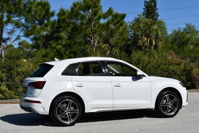 2021 Audi Q5 Premium Plus 55 TFSI e quattro W/Navigation & Warm Weather Pkg