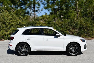 2021 Audi Q5 Premium Plus 55 TFSI e quattro W/Navigation & Warm Weather Pkg