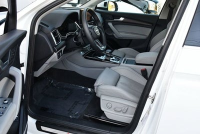 2021 Audi Q5 Premium Plus 55 TFSI e quattro W/Navigation & Warm Weather Pkg