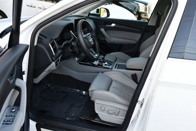 2021 Audi Q5 Premium Plus 55 TFSI e quattro W/Navigation & Warm Weather Pkg