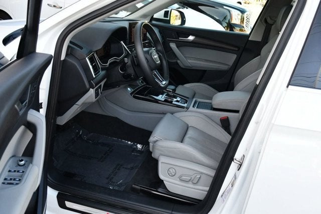 2021 Audi Q5 Premium Plus 55 TFSI e quattro W/Navigation & Warm Weather Pkg