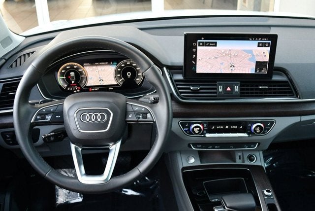 2021 Audi Q5 Premium Plus 55 TFSI e quattro W/Navigation & Warm Weather Pkg