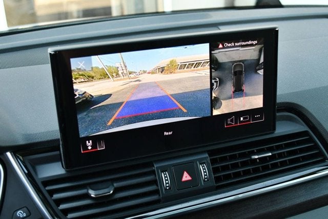 2021 Audi Q5 Premium Plus 55 TFSI e quattro W/Navigation & Warm Weather Pkg