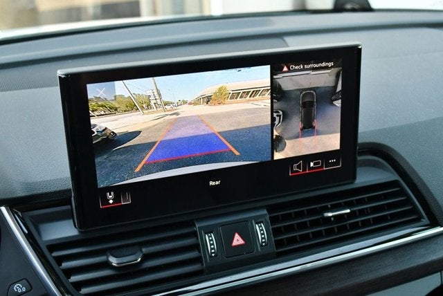 2021 Audi Q5 Premium Plus 55 TFSI e quattro W/Navigation & Warm Weather Pkg