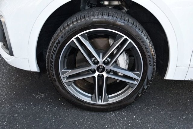 2021 Audi Q5 Premium Plus 55 TFSI e quattro W/Navigation & Warm Weather Pkg