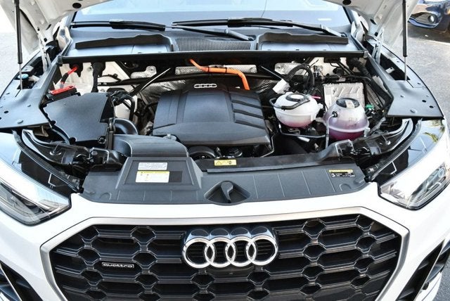 2021 Audi Q5 Premium Plus 55 TFSI e quattro W/Navigation & Warm Weather Pkg