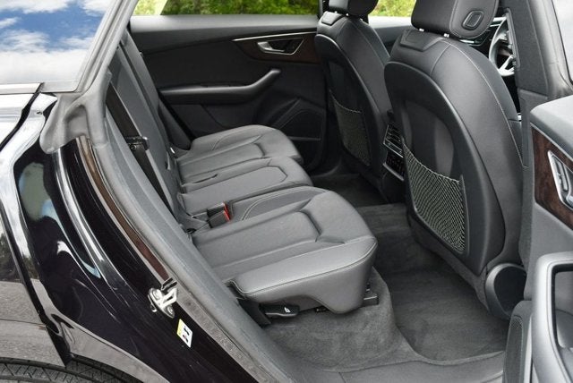 2020 Audi Q8 Premium Plus 55 TFSI quattro W/ S Line Plus Package