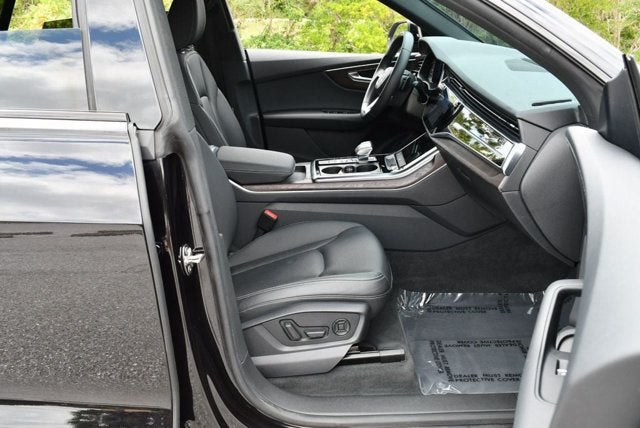 2020 Audi Q8 Premium Plus 55 TFSI quattro W/ S Line Plus Package