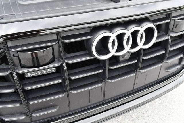 2020 Audi Q8 Premium Plus 55 TFSI quattro W/ S Line Plus Package