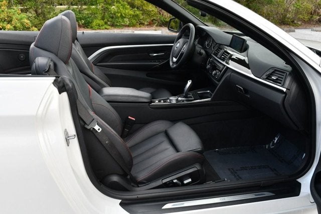 2016 BMW 4 Series 435i RWD Convertible W/Technology & Driver Assistance Packages