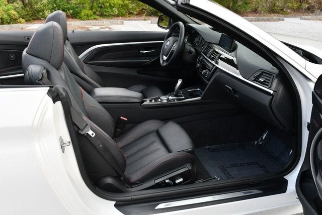 2016 BMW 4 Series 435i RWD Convertible W/Technology & Driver Assistance Packages