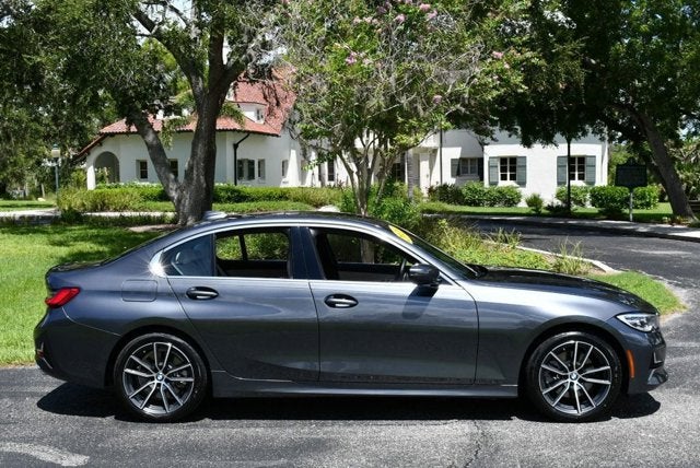 2020 BMW 3 Series 330i 4-Door Sedan W/Premium and Luxury Packages