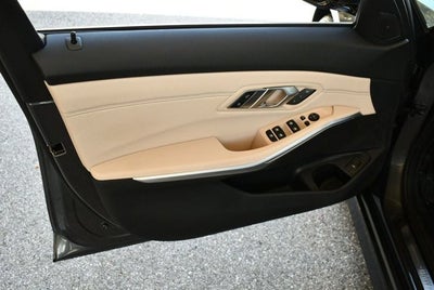 2020 BMW 3 Series 330i 4-Door Sedan W/Premium and Luxury Packages