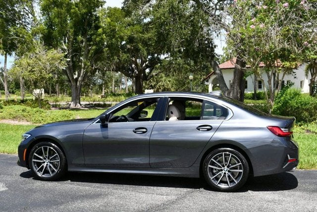 2020 BMW 3 Series 330i 4-Door Sedan W/Premium and Luxury Packages
