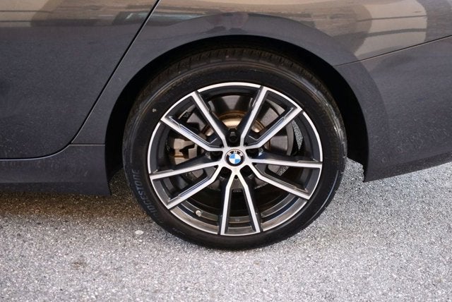 2020 BMW 3 Series 330i 4-Door Sedan W/Premium and Luxury Packages