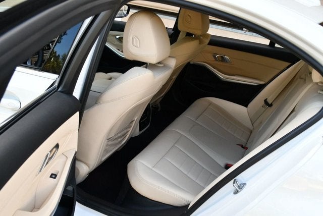 2019 BMW 3 Series 330i Sedan W/Luxury and Convenience Packages