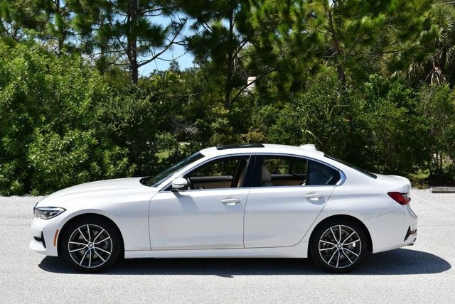 2019 BMW 3 Series 330i Sedan W/Luxury and Convenience Packages