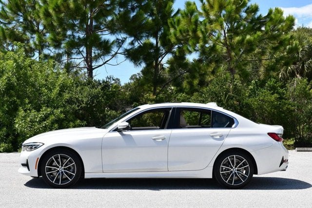 2019 BMW 3 Series 330i Sedan W/Luxury and Convenience Packages