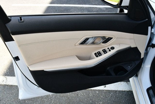 2019 BMW 3 Series 330i Sedan W/Luxury and Convenience Packages