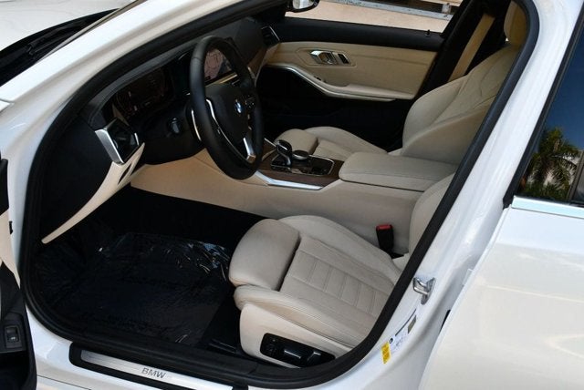2019 BMW 3 Series 330i Sedan W/Luxury and Convenience Packages